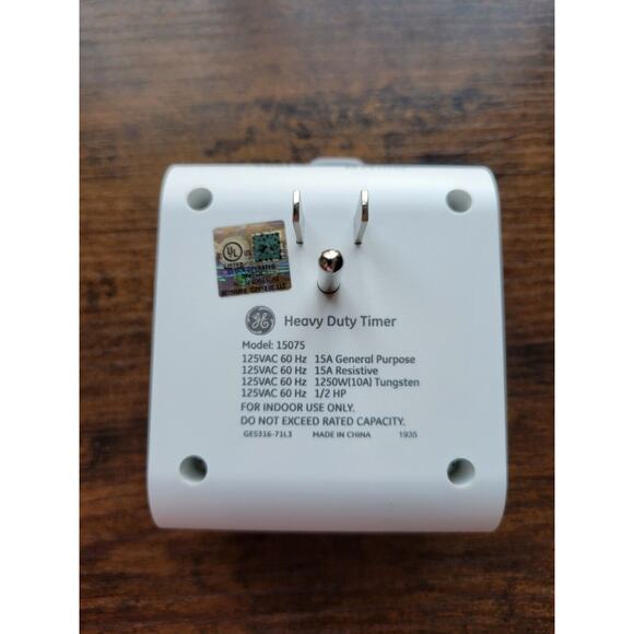 GE 24-Hour Heavy Duty Indoor Plug-in Mechanical Timer, 2 Grounded Outlets 15075 - Picture 3 of 4